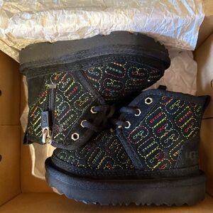 UGG Neumel II Graphic Stitch Boot Size 6T